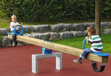 Application des éléments Rosta pour les aires de jeux Application des éléments Rosta pour les aires de jeux