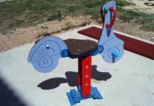 Application des éléments Rosta pour les aires de jeux Application des éléments Rosta pour les aires de jeux