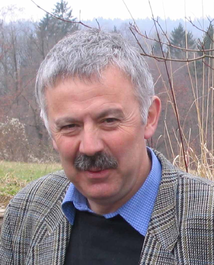 Remplacement de ressorts helicoïdaux par des Rosta sur un crible